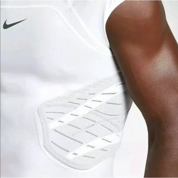 Nike Pro Hyperstrong Football Sleeveless Shirt - Picture 3 of 5